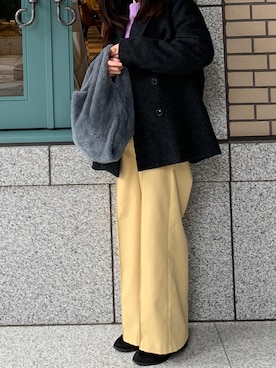 「GU（ジーユー）のアイテム（スラックス、イエロー系）」を使った、ririさん（レディース）の冬コーディネート