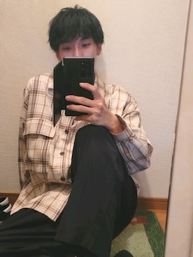 「LILL（リル）のディープタックバルーントラウザーパンツ（その他パンツ、ブラック系）」を使った、たけたけ相互フォローさん（メンズ・174cm）の秋コーディネート