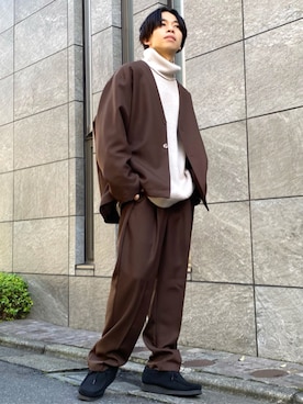 「Clarks（クラークス）のWallabee 2 / メンズ ワラビー2 (ブラックスエード)（モカシン/デッキシューズ）」を使った、TAIKIさん（メンズ・173cm）の冬コーディネート