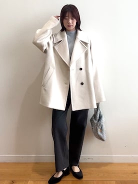 カシミヤブレンドウールミドルピーコートを使った人気ファッション
