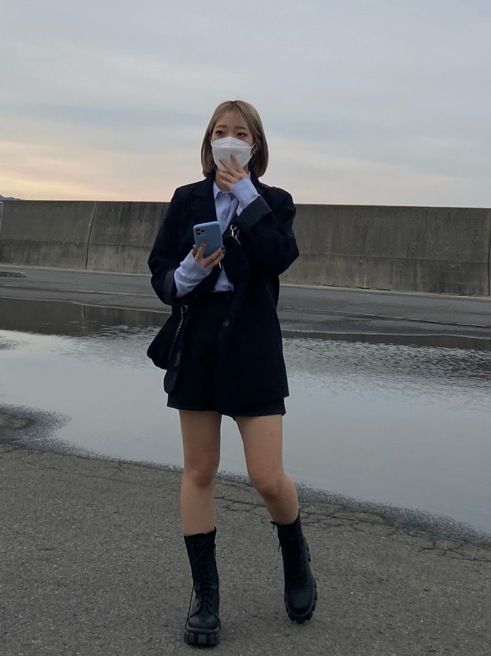 「韓国ファッション、韓国コーデ、セットアップ」｜「merongshopのアイテム（ジャケット/アウター、ブラック系）」を使った、ちひろさん（レディース・149cm）の秋コーディネートの1枚目の写真