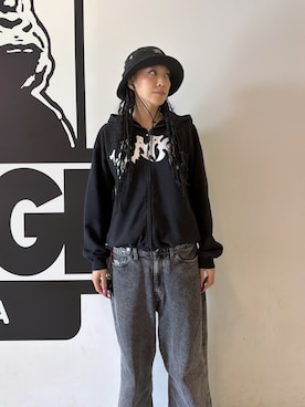 「XLARGE（エクストララージ）のアイテム」を使った、MEIさん（レディース・173cm）の春コーディネート