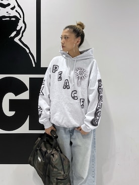 「アイテム（パーカー）」を使った、MEIさん（レディース・173cm）の秋コーディネート