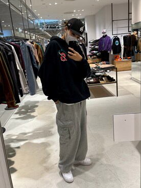 「エクストララージ」｜「アイテム（スウェットパンツ）」を使った、MEIさん（レディース・173cm）の秋コーディネート