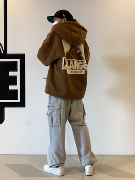 「エクストララージ」｜「アイテム（スウェットパンツ）」を使った、MEIさん（レディース・173cm）の秋コーディネート