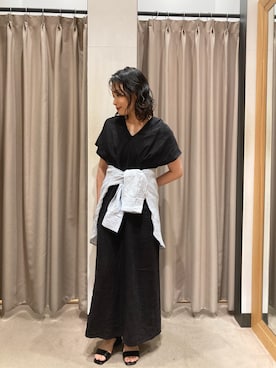「URBAN RESEARCH（アーバンリサーチ）のフレンチスリーブリネンワンピース（ワンピース、ブラック系）」を使った、tanakaさん（レディース・156cm）の夏コーディネート