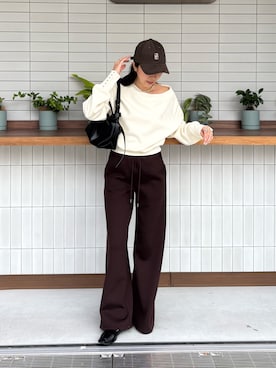 「アイテム（キャップ）」を使った、shino hayasakiさん（レディース・165cm）の秋コーディネート