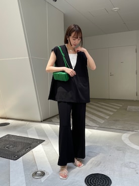 「アイテム（ボディバッグ/ウエストポーチ、グリーン系）」を使った、shino hayasakiさん（レディース・165cm）の夏コーディネート