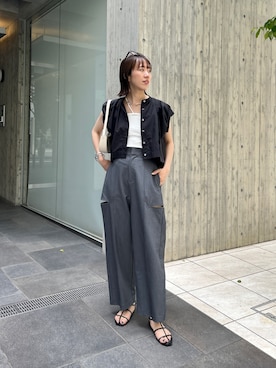 「スリットパンツ」｜shino hayasakiさん（レディース・165cm）の夏コーディネート