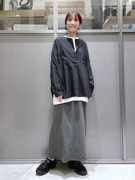 「アイテム（モカシン/デッキシューズ）」を使った、M I N Oさん（レディース・165cm）の秋コーディネート