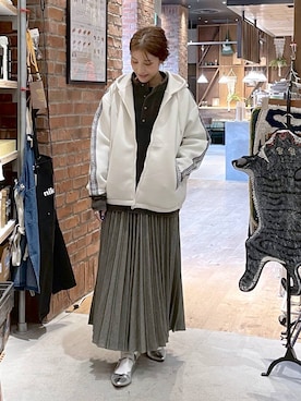 「アイテム（その他トップス）」を使った、M I N Oさん（レディース・165cm）の秋コーディネート