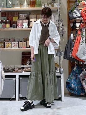 「アイテム（スカート、グリーン系）」を使った、M I N Oさん（レディース・165cm）の夏コーディネート