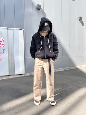 「DANKE SCHON（ダンケシェーン）のアイテム（パーカー）」を使った、海沙樹さん（メンズ・171cm）の冬コーディネート