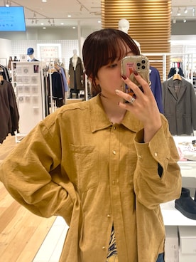 「アイテム（バンダナ/スカーフ）」を使った、ひなちさん（レディース・164cm）の秋コーディネート