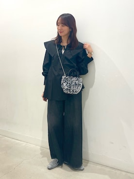 「アイテム（ローファー、シルバー系）」を使った、ひなちさん（レディース・164cm）の秋コーディネート