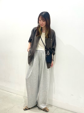 「SMELLY（スメリー）のアイテム」を使った、ひなちさん（レディース・164cm）の秋コーディネート