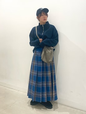 「SENSE OF PLACE by URBAN RESEARCH（センスオブプレイスバイアーバンリサーチ）の『一部WEB限定カラー』ハーフジップロングスリーブスウェット（スウェット）」を使った、ひなちさん（レディース・164cm）の秋コーディネート