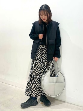 「SENSE OF PLACE by URBAN RESEARCH（センスオブプレイスバイアーバンリサーチ）のアニマルパターンナロースカート（スカート）」を使った、ひなちさん（レディース・164cm）の冬コーディネート