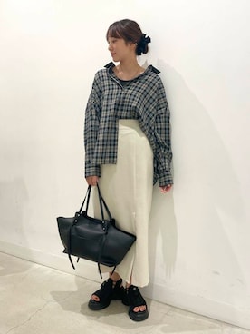 「SENSE OF PLACE by URBAN RESEARCH（センスオブプレイスバイアーバンリサーチ）のアイテム（トートバッグ）」を使った、ひなちさん（レディース・164cm）の夏コーディネート