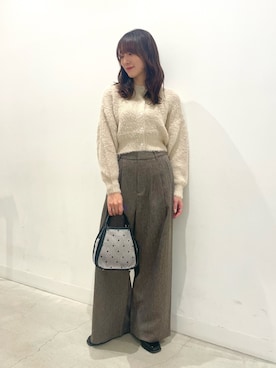 「アイテム（ローファー）」を使った、ひなちさん（レディース・164cm）の秋コーディネート