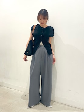「SENSE OF PLACE by URBAN RESEARCH（センスオブプレイスバイアーバンリサーチ）の『軽量/消臭/抗菌』ベルトデザインミュール（パンプス、シルバー系）」を使った、ひなちさん（レディース・164cm）の春コーディネート