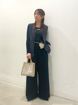 「SENSE OF PLACE by URBAN RESEARCH（センスオブプレイスバイアーバンリサーチ）の『軽量/消臭/抗菌』ベルトデザインミュール（パンプス、ブラック系）」を使った、ひなちさん（レディース・164cm）の春コーディネート