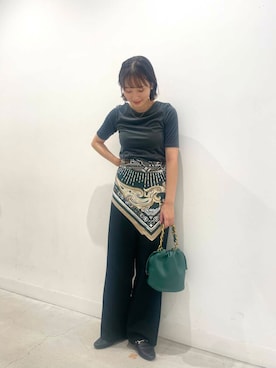 「ブルベ冬×秋カラーコーデ」｜「アイテム（ローファー）」を使った、ひなちさん（レディース・164cm）の秋コーディネート