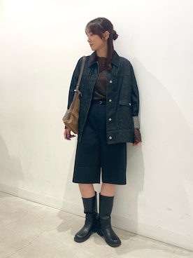 「アイテム（デニムジャケット）」を使った、ひなちさん（レディース・164cm）の秋コーディネート