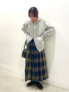 「アイテム（ボストンバッグ）」を使った、ひなちさん（レディース・164cm）の秋コーディネート