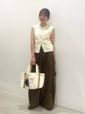 「アイテム（ベスト）」を使った、ひなちさん（レディース・164cm）の秋コーディネート
