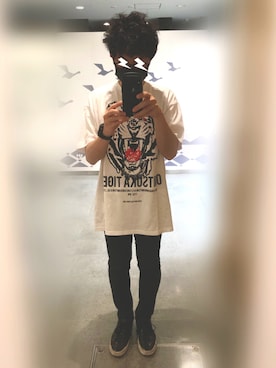 「Onitsuka Tiger（オニツカタイガー）のアイテム（トップス）」を使った、Tさん（メンズ・166cm）の夏コーディネート