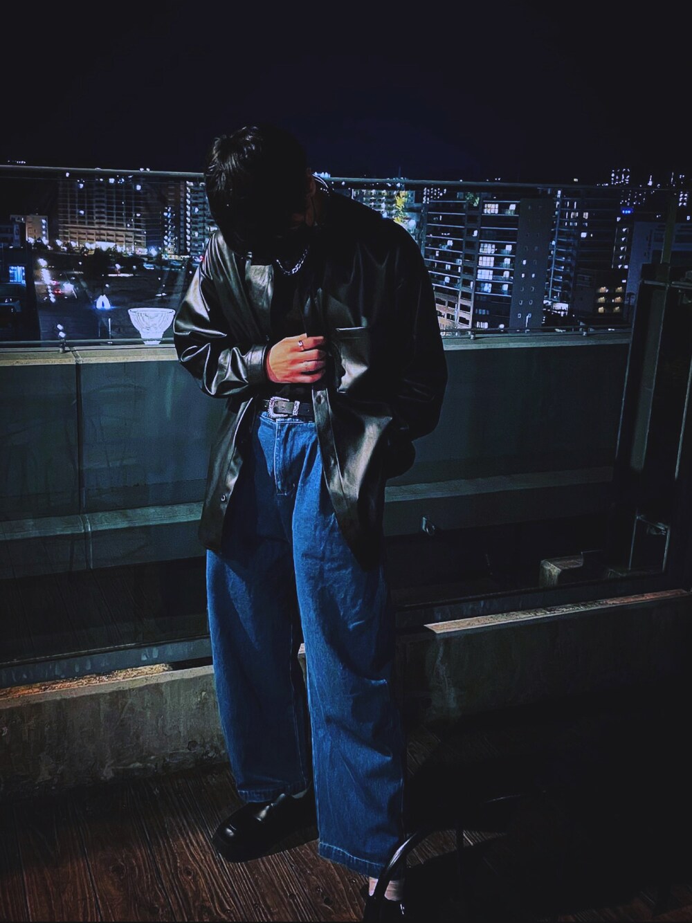 「RAGEBLUE、GU、ADMIX、HARE、THE NORTH FACE、shiki tokyo、ローファー、レザー、ワイドパンツ、デニムパンツ、タックイン」｜「ADMIX/ATELIER SAB MENのライトオンスデニム/タックガウチョパンツ（デニムパンツ、ブルー系）」を使った、shionさん（メンズ・174cm）の春コーディネートの1枚目の写真