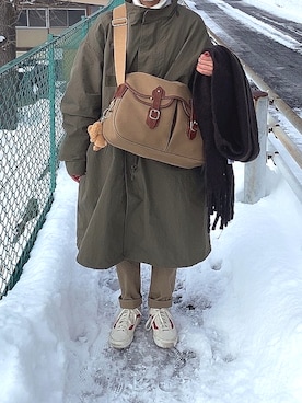 「BRADY」｜「アイテム（チノパンツ）」を使った、r i nさん（レディース・153cm）の冬コーディネート