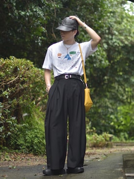 「soerte（ソエルテ）の3TUCK WIDE BALLOON TROUSERS/3タックワイドバルーントラウザー（スラックス）」を使った、熊谷一平さん（メンズ・165cm）の秋コーディネート