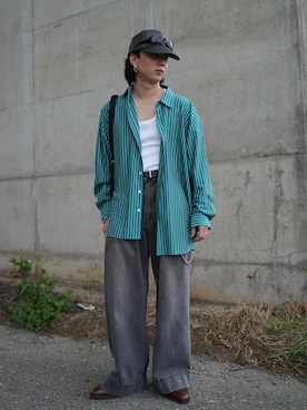 「soerte（ソエルテ）のアイテム（パンツ）」を使った、熊谷一平さん（メンズ・165cm）の春コーディネート
