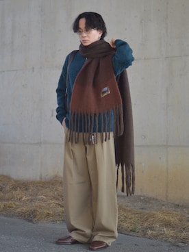 「アイテム（マフラー）」を使った、熊谷一平さん（メンズ・165cm）の秋コーディネート