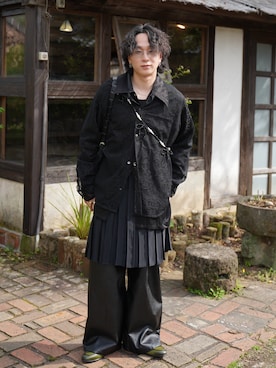 「SINSS（シンス）のアイテム（アクセサリー）」を使った、熊谷一平さん（メンズ・165cm）の春コーディネート