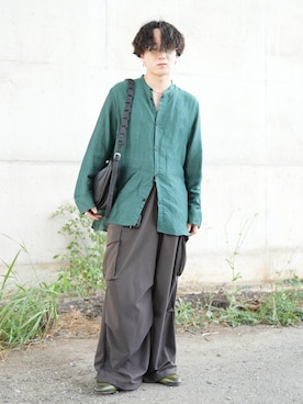 「SINSS（シンス）のアイテム（ショルダーバッグ）」を使った、熊谷一平さん（メンズ・165cm）の秋コーディネート
