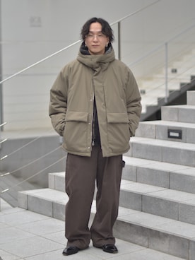 「アイテム（チノパンツ）」を使った、熊谷一平さん（メンズ・165cm・20代）の冬コーディネート