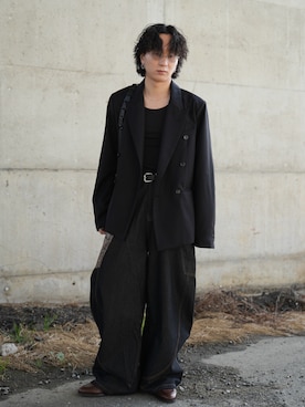 「Camphor wood（カンファーウッド）のdouble breasted tailored jacket / ダブルブレストピークドラペルテーラードジャケット（テーラードジャケット、ブラック系）」を使った、熊谷一平さん（メンズ・165cm）の春コーディネート