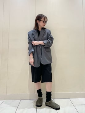 「アイテム（サンダル、その他）」を使った、山田　オデット エ オディール スタッフさん（レディース・160cm）の秋コーディネート