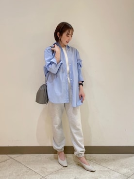 「ESLOW（エスロー）のアイテム」を使った、山田　オデット エ オディール スタッフさん（レディース・160cm）の春コーディネート