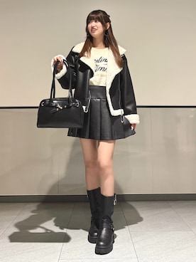 「アイテム（ムートンコート）」を使った、愛琉さん（レディース・158cm）の秋コーディネート