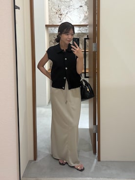 「LOUNGEDRESS（ラウンジドレス）の総針衿ニット（ニット/セーター、ブラック系）」を使った、Fukuda Hinakoさん（レディース・159cm）の夏コーディネート