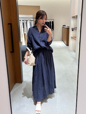 「LOUNGEDRESS（ラウンジドレス）のリネンタックギャザースカート（スカート、ブラック系）」を使った、Fukuda Hinakoさん（レディース・159cm）の春コーディネート