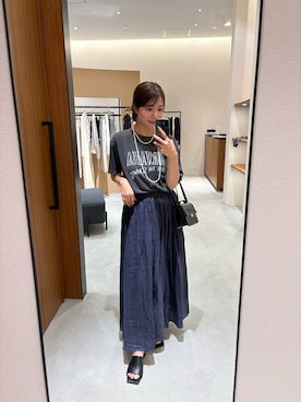 「LOUNGEDRESS（ラウンジドレス）のリネンタックギャザースカート（スカート、ブラック系）」を使った、Fukuda Hinakoさん（レディース・159cm）の春コーディネート