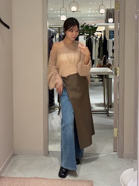 「LOUNGEDRESS（ラウンジドレス）の《レイヤードアイテム》フェイクレザーラップスカート　秋服（スカート、ブラウン系）」を使った、Fukuda Hinakoさん（レディース・159cm）の秋コーディネート