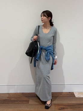 「アイテム（チャーム）」を使った、Fukuda Hinakoさん（レディース・159cm）の春コーディネート