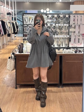 「LOWRYS FARM（ローリーズファーム）のアイテム（ワンピース）」を使った、miiiyugramさん（レディース・165cm）の秋コーディネート