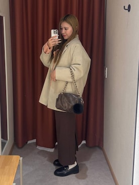 「アイテム（キーホルダー）」を使った、miiiyugramさん（レディース・165cm）の冬コーディネート